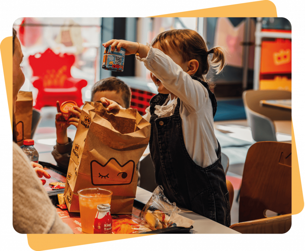 Kindermenü Box mit Spielzeug